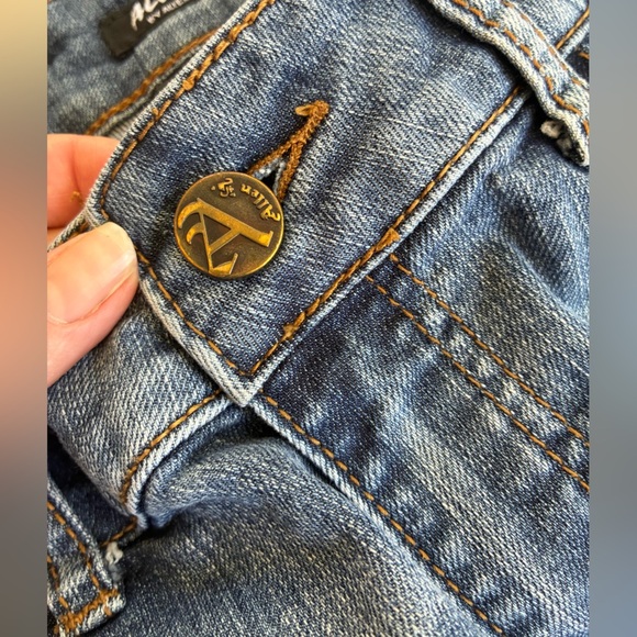 ALLEN B. Embroidered Aztec southwestern Jeans Sz 6 boho denim straight leg EUC - Picture 7 of 13